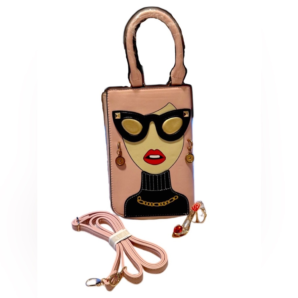 Playful Pink Lady Face Clutch w/ crossbody straps - Picture 2 of 4